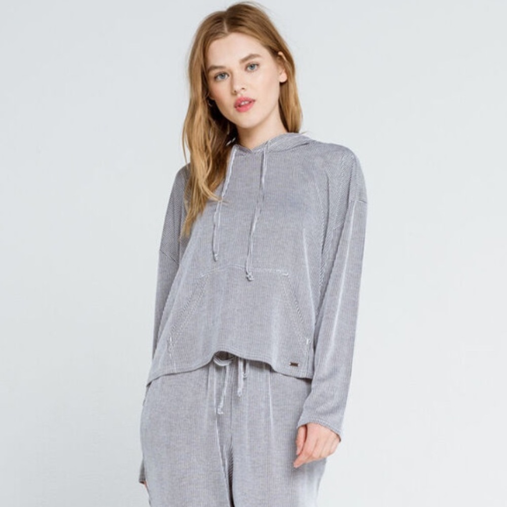 NWT O’Neill Kenz Striped Hoodie